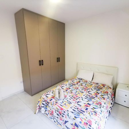 The White Pearl Apartment ラルナカ エクステリア 写真