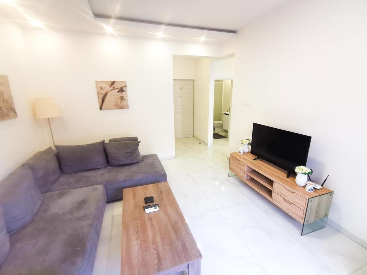 The White Pearl Apartment ラルナカ エクステリア 写真